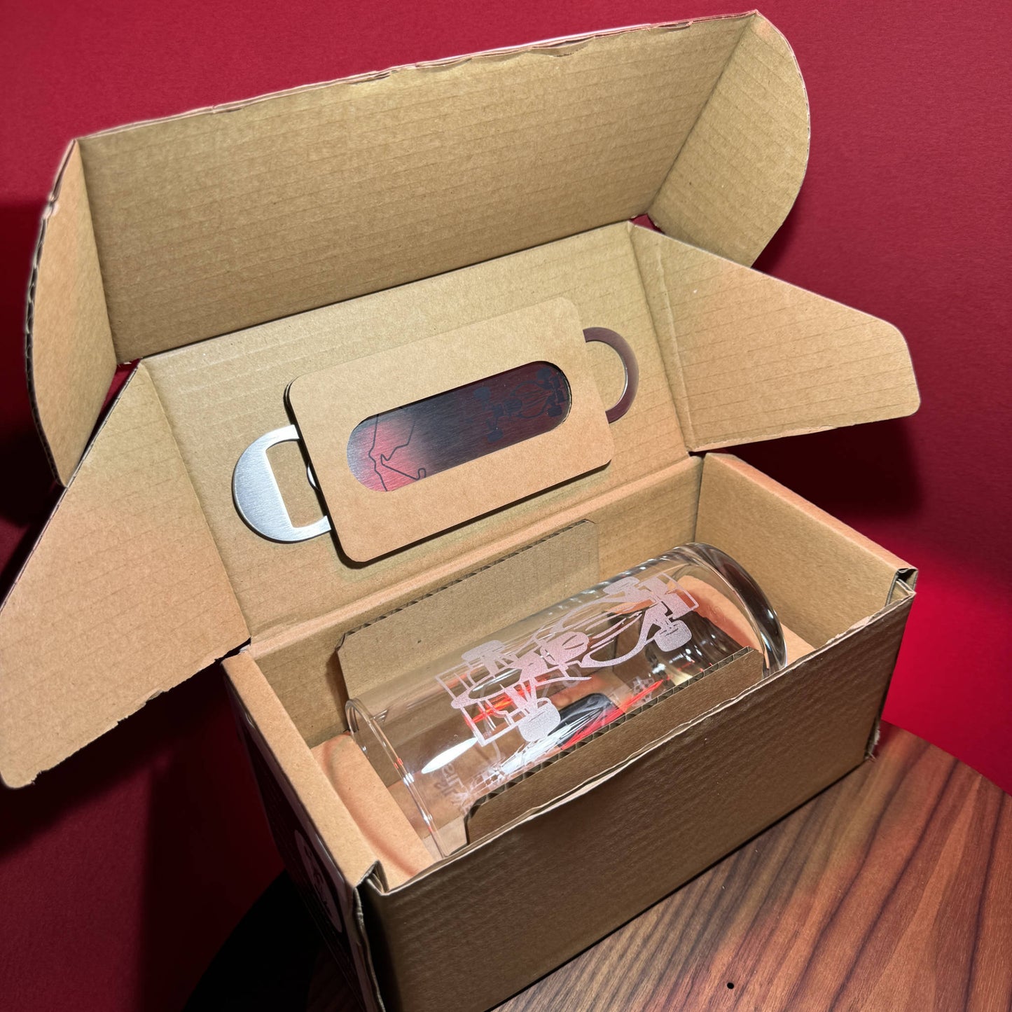 Gift box for pint glass set